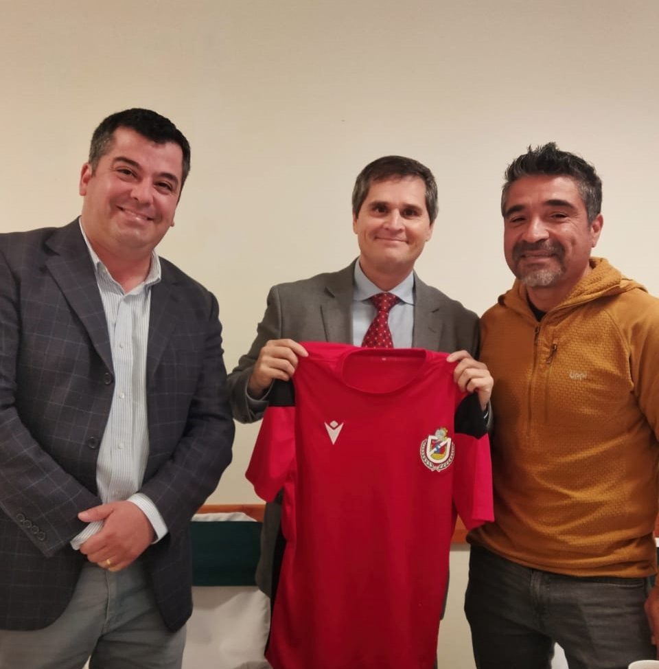 Santo Tomás y Club Deportes La Serena avanzan en acuerdo que permita apoyar a la rama femenina y los cadetes del club