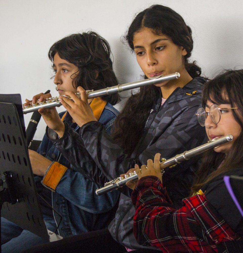 Aprender a tocar música requiere de mucha disciplina y esfuerzo. Bien lo saben los cientos de personas que, a diario, se dedican a este