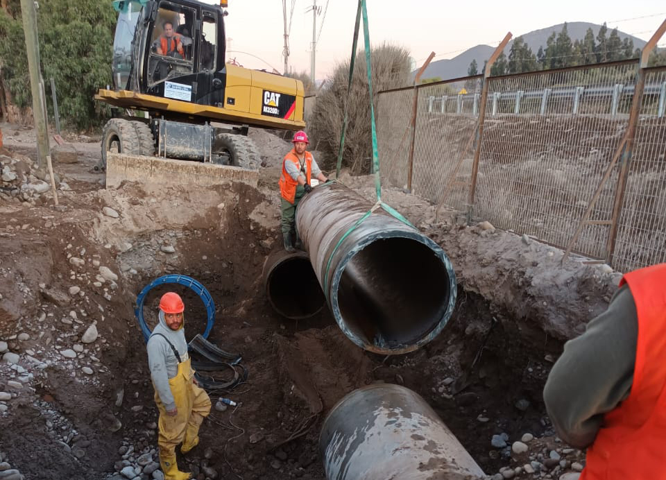 Complejidad de rotura ocasionada por terceros obliga a Aguas del Valle a extender zonas afectadas con bajas presiones y corte del servicio