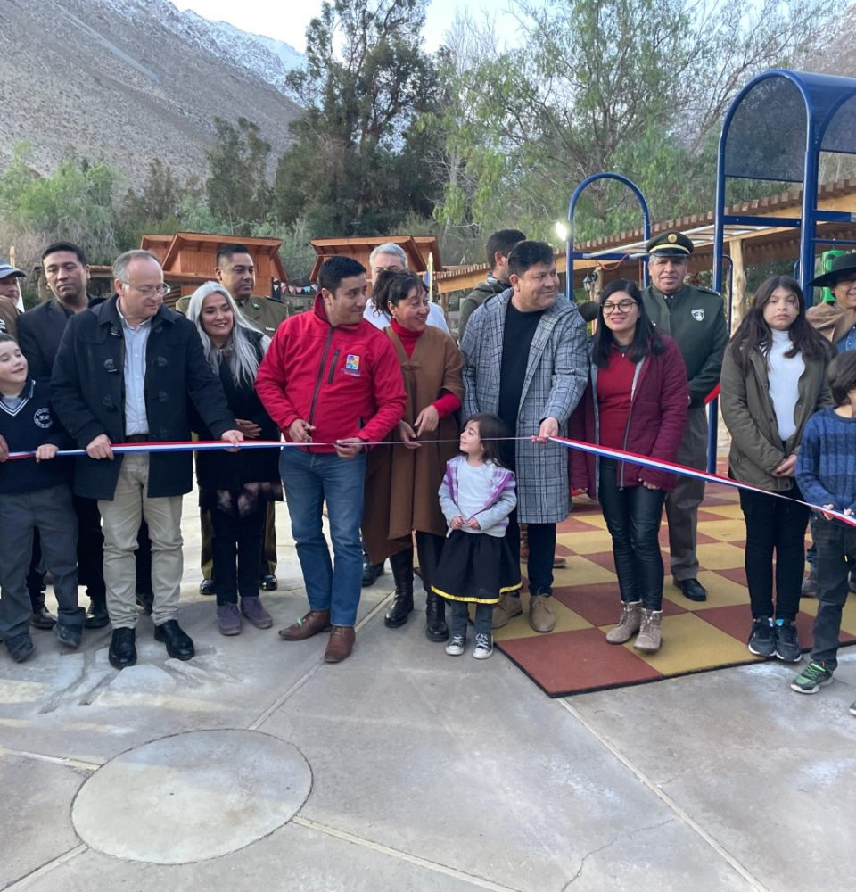 Inauguran mejoramiento del acceso a Plaza de Cochiguaz en Paihuano