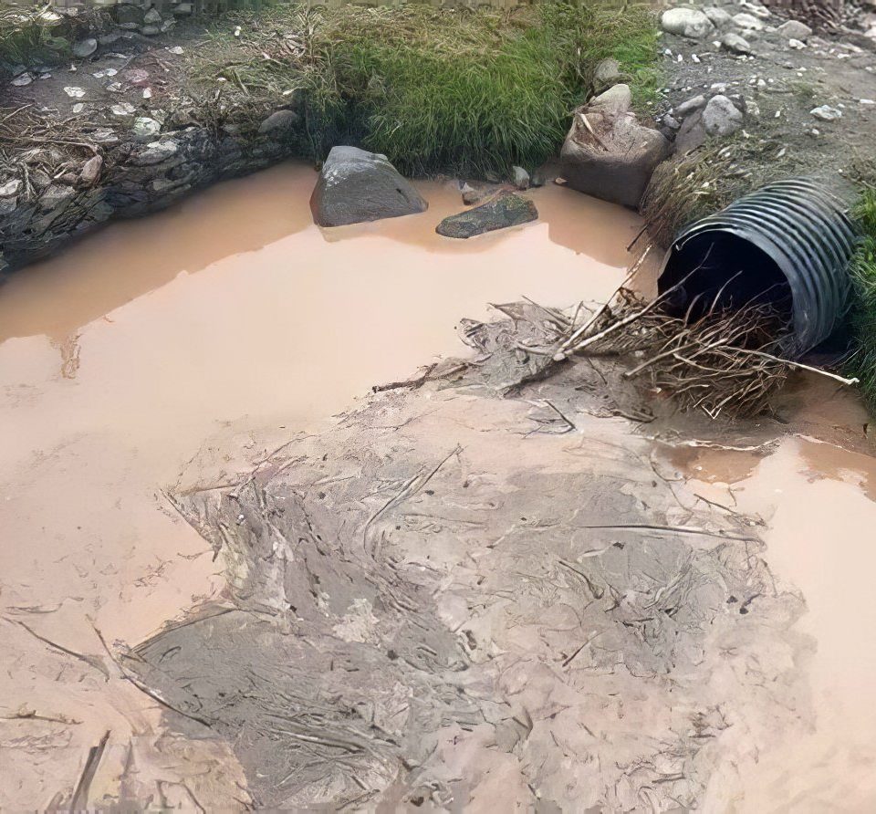 Aguas del Valle informa bajas presiones y corte de emergencia en sector alto de La Serena por turbiedad en río Elqui