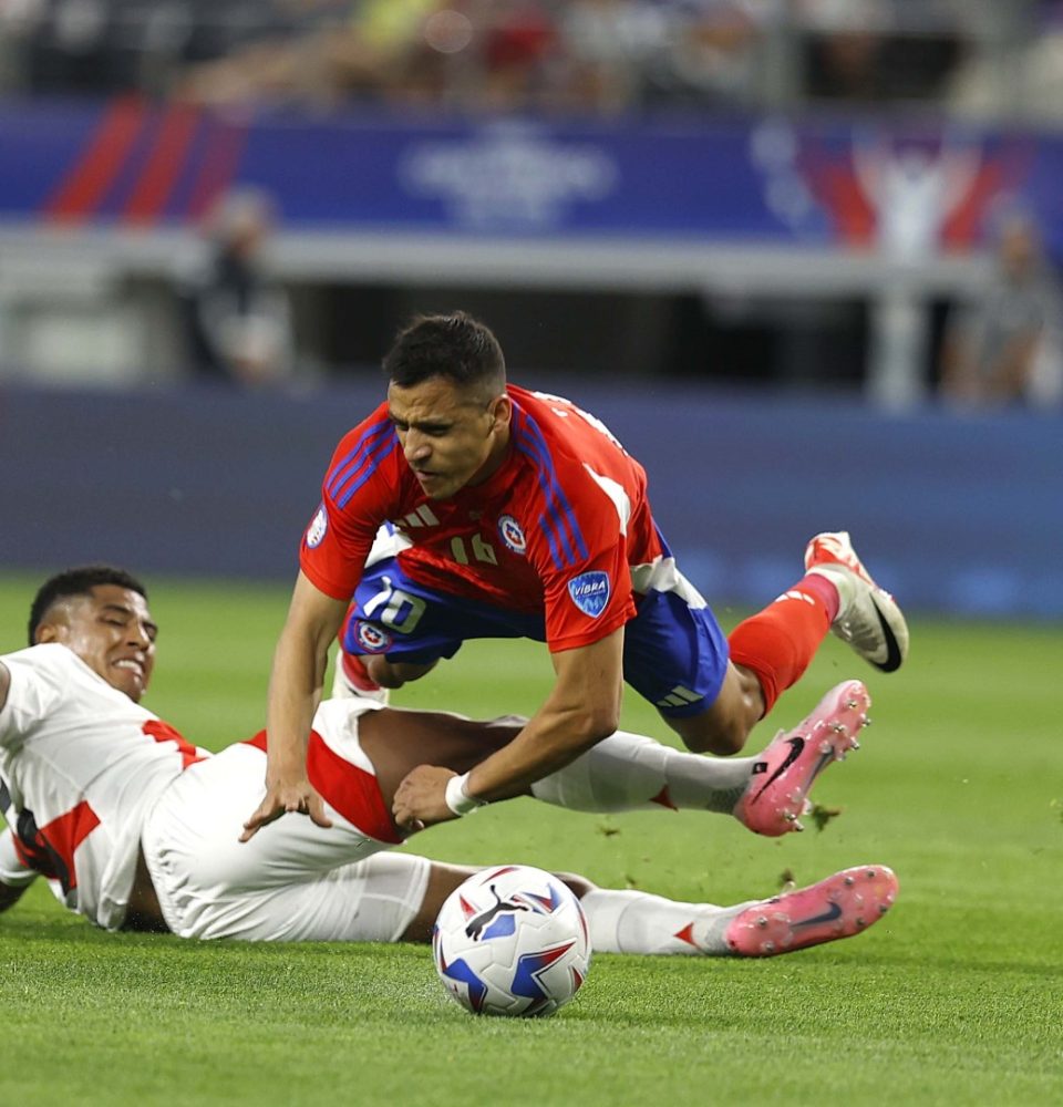 La Roja empata sin goles contra Perú en su debut en la Copa América