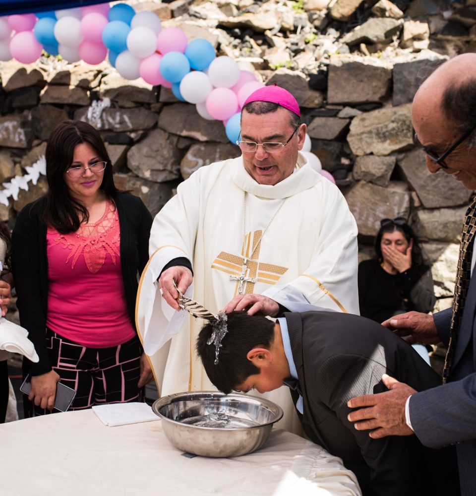 Con participación de Dominga, en la comuna de La Higuera: Comunidad de Totoralillo Norte bautiza a sus niños y bendice su cementerio