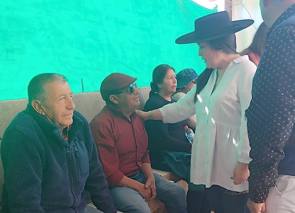 ¿Quien es la candidata a alcaldesa por Combarbalá?: Elizabeth Salinas Valle del mundo privado al servicio público