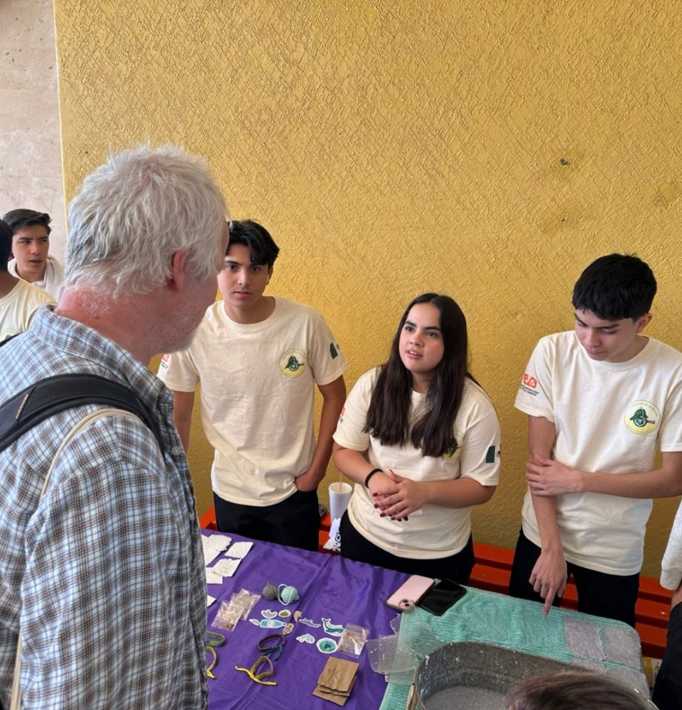 Científicos de la Basura UCN cierran el año con Encuentro internacional en Quito y Primer Congreso Escolar Latinoamericano